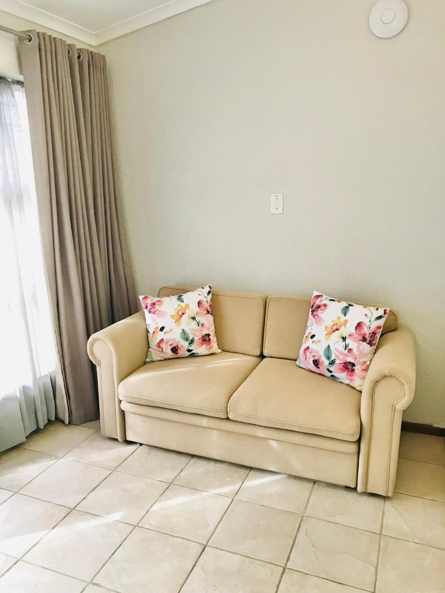 10Vdw Self Catering Apartments Durbanville Exterior photo